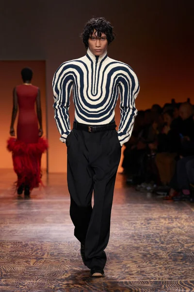 Look 69